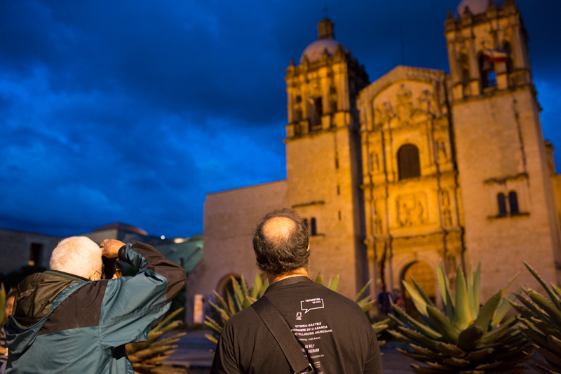 Tino Soriano with students at the Trip Day of the Dead in Mexico with Photo Xpeditions in 2013