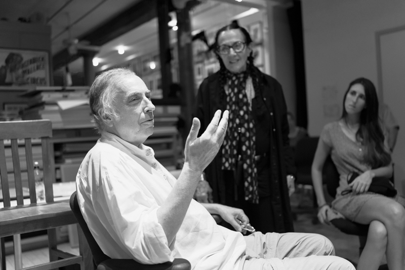 Mary Ellen Mark reviewing work with Students at New York workshop 2014 | Photo Xpeditions